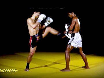 Combinação de Muay Thai/MMA: Chute Frontal – Joelhada – Cotovelada