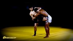 Muay Thai Clinch: How to Avoid Knees